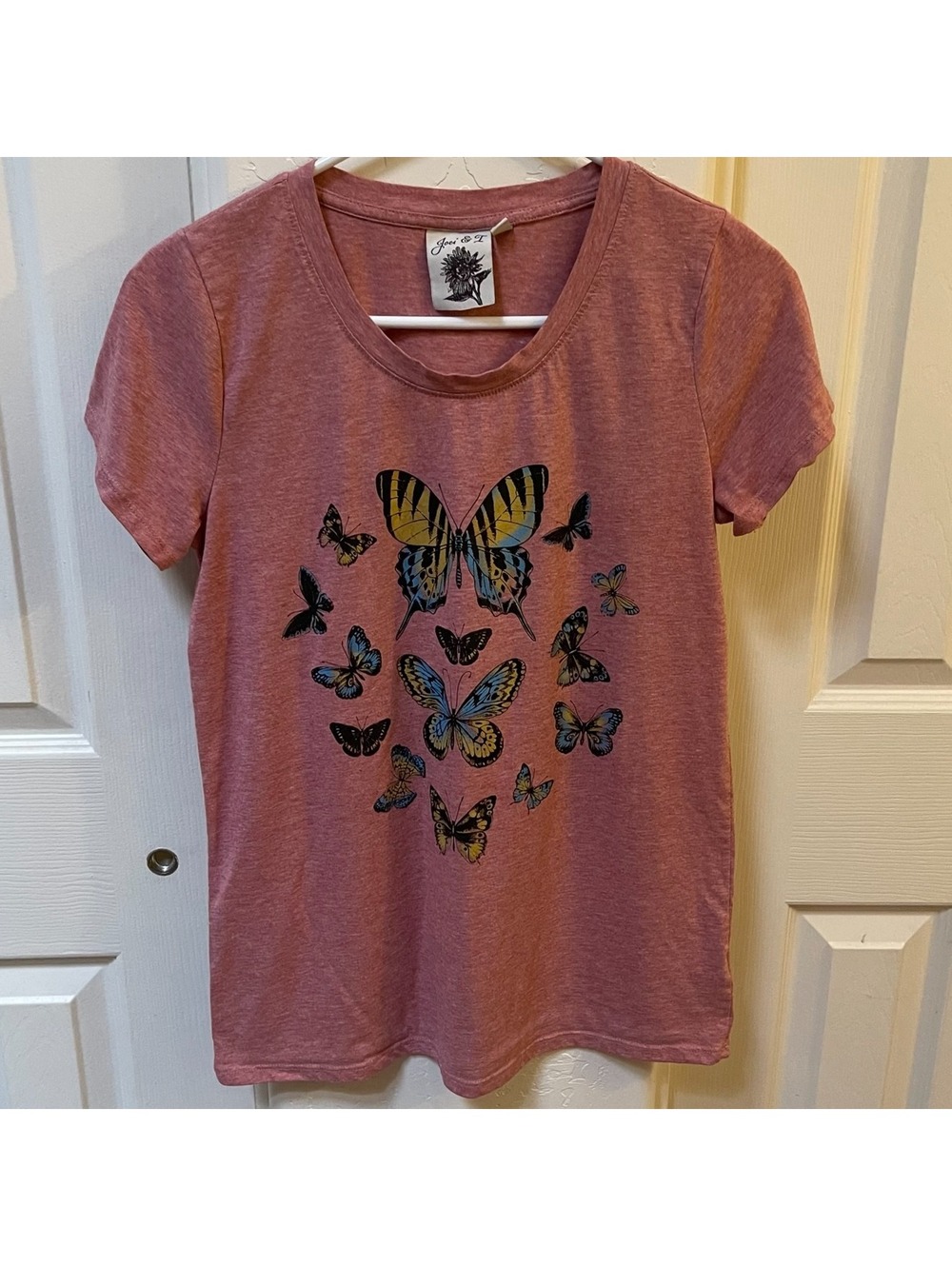 Women's Butterfly Graphic T-Shirt - Medium
